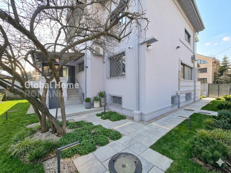 Domenii, Casin, 1 Mai, vila interbelica art deco, 440 mp, teren 566 mp